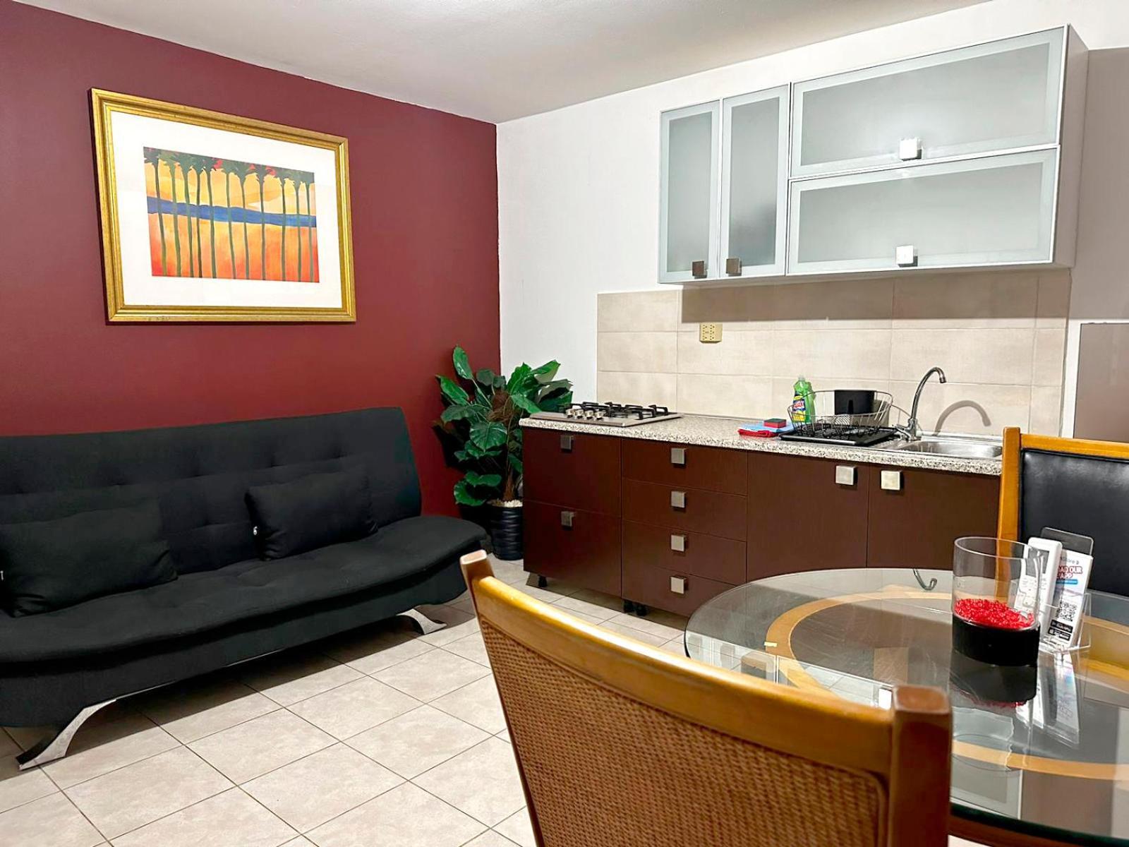 Ladybugs Apartments Palm Beach Bagian luar foto